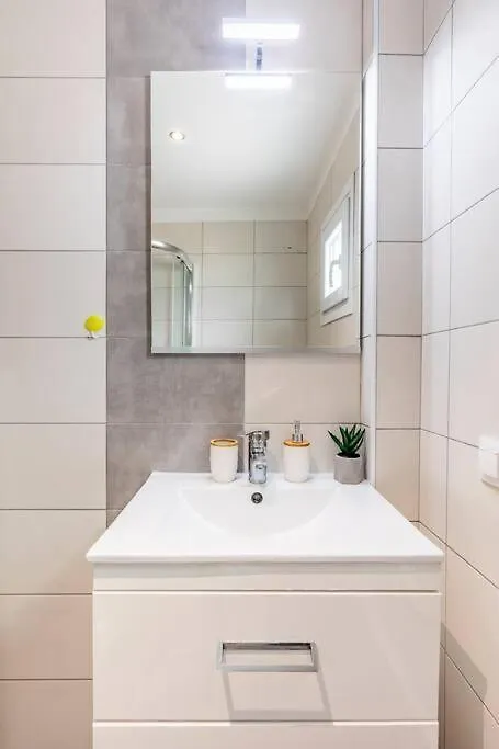 2 Bedroom Luxury Apartment 塞萨洛尼基 0*,  希腊