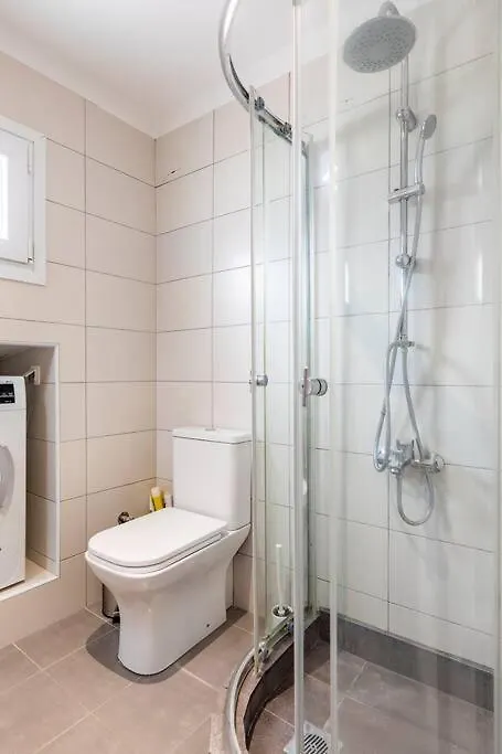 2 Bedroom Luxury Apartment Tesalónica